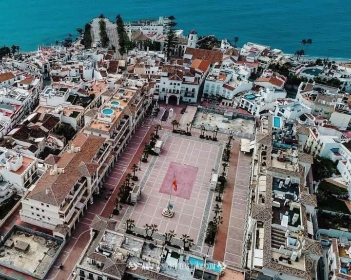 Maravilloso Apartamento Nerja Eksteriør billede